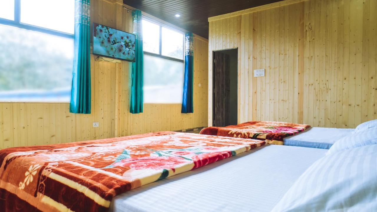 Midway Restaurants & Guest House Dhanaulti Exterior foto